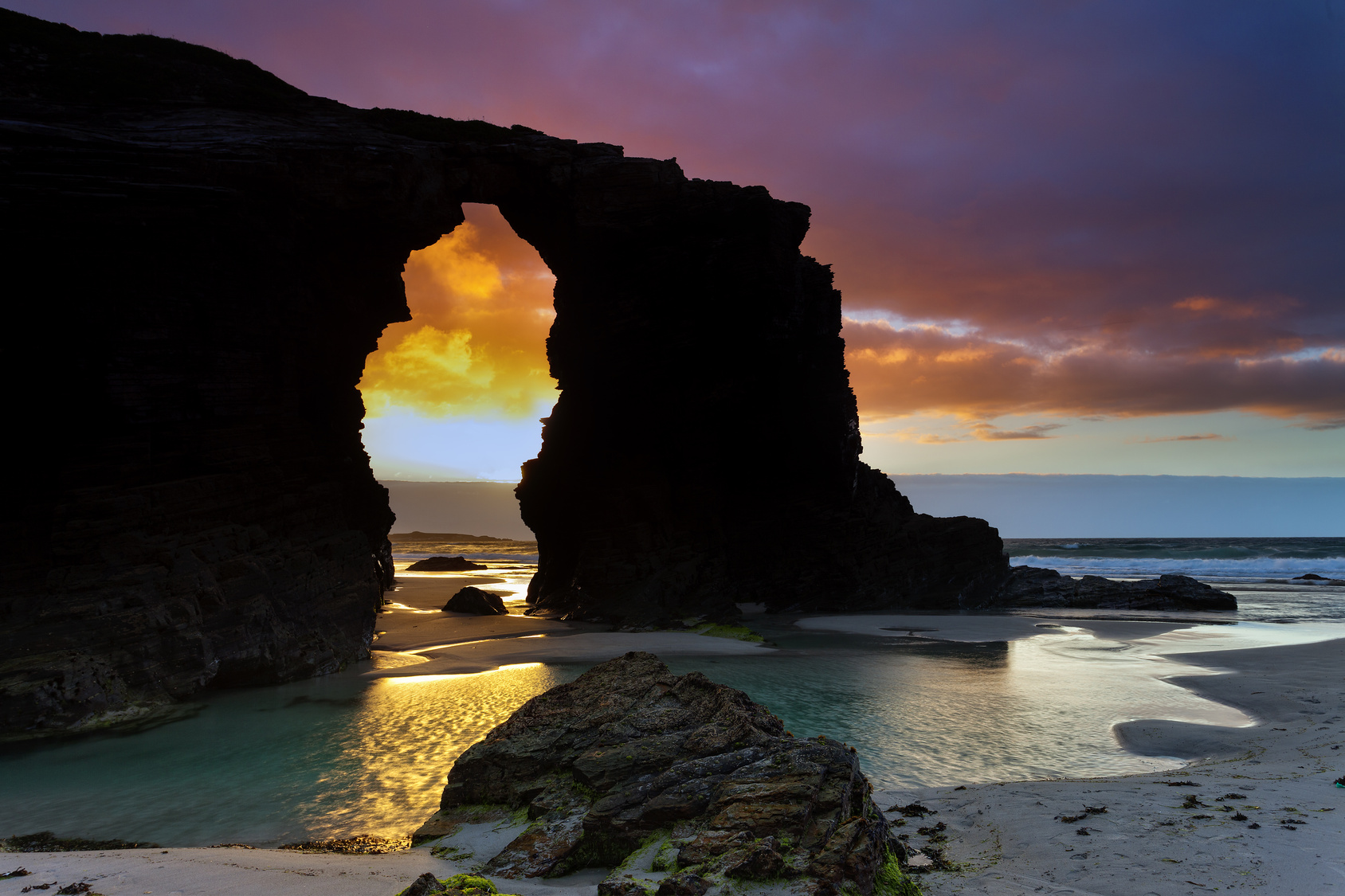 " The Cathedrals" beach. Ribadeo,Galicia. Spain.